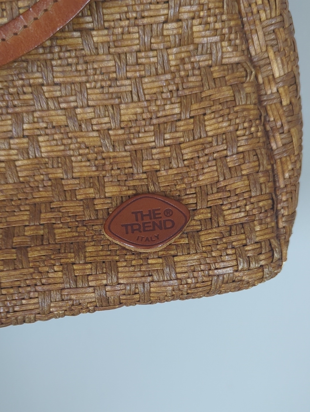 Vintage The trend Woven Straw Shoulder Bag in Brown - Classic Women's Tote - Picture 4 of 9